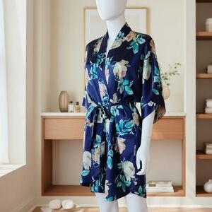 Kathryn Navy Floral Satin Kimono Robe w/Pockets — Elegant Silky Wrap Size Medium